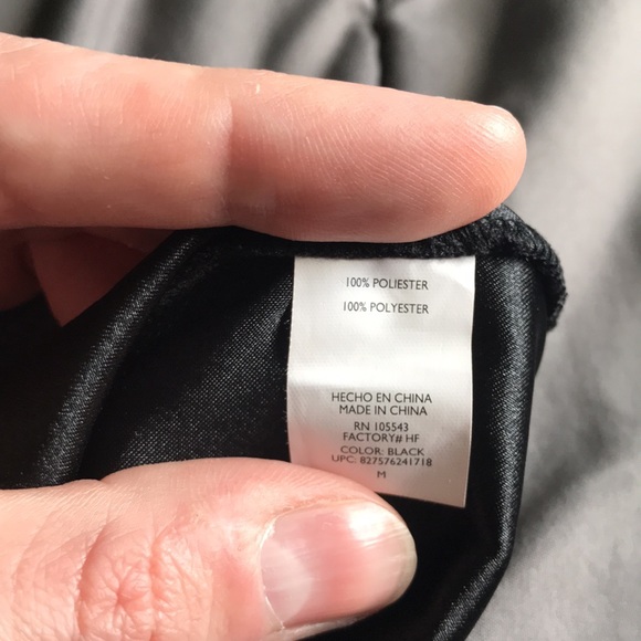 Daisy Fuentes moda women’s black M shirt with rouging in front and back. - Picture 8 of 8